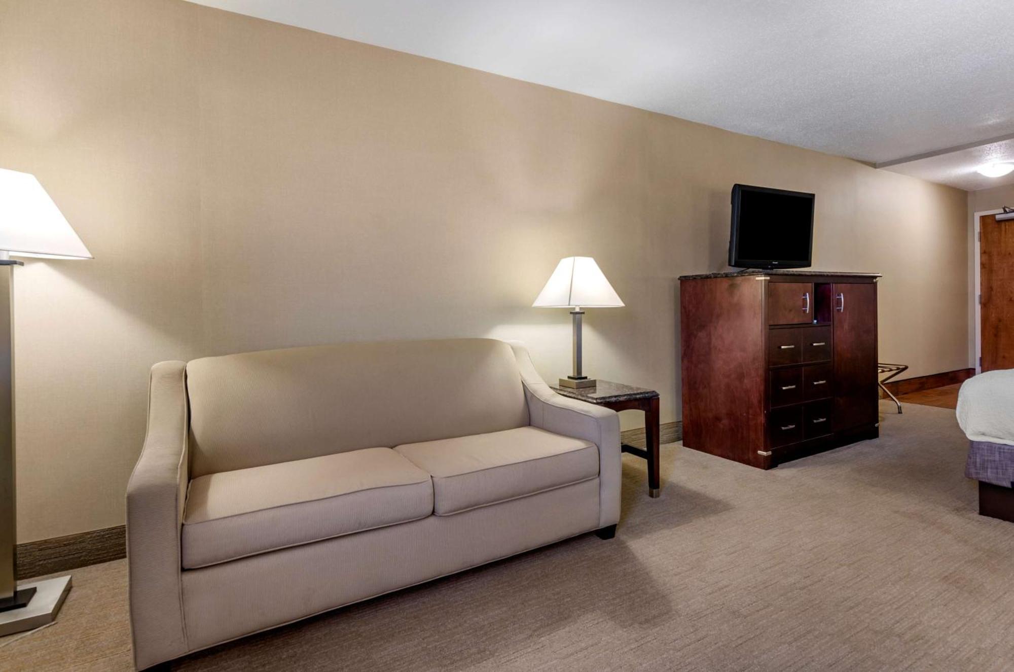 Best Western Plus Inn At Hunt Ridge Lexington Exterior photo